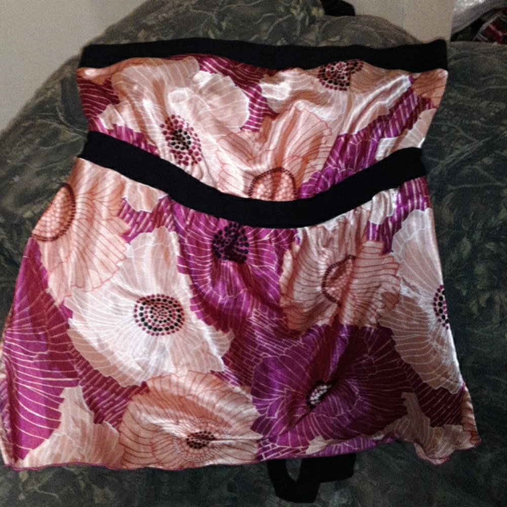 NWOT satin lane Bryant tube top